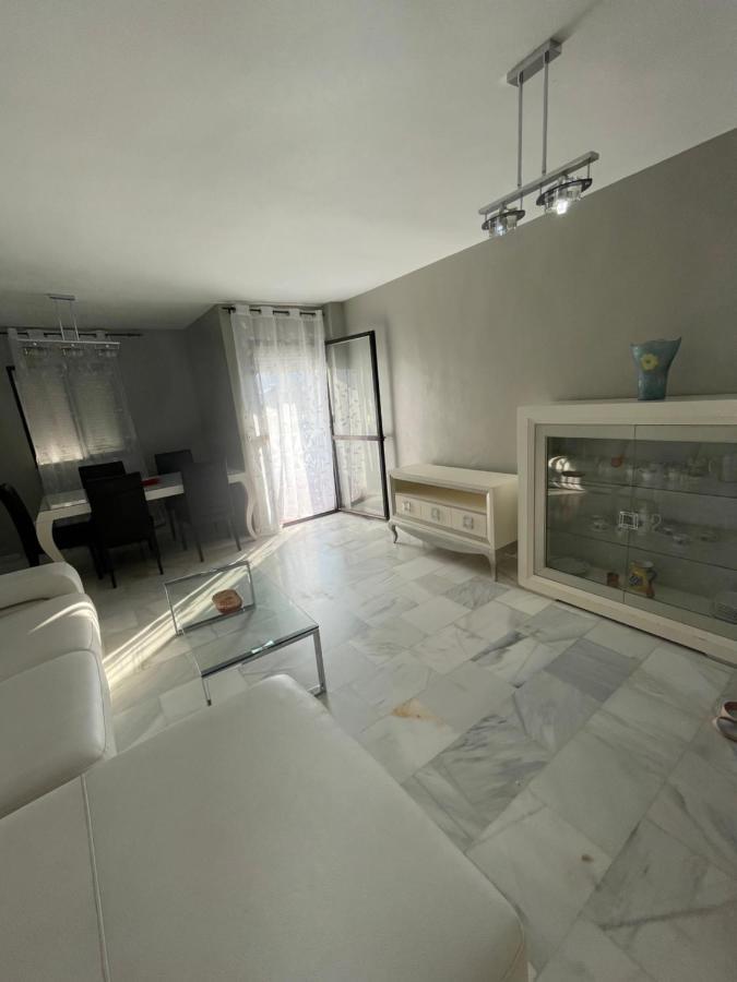 Apartamento Jardines Del Rocio Torre Del Mar Esterno foto