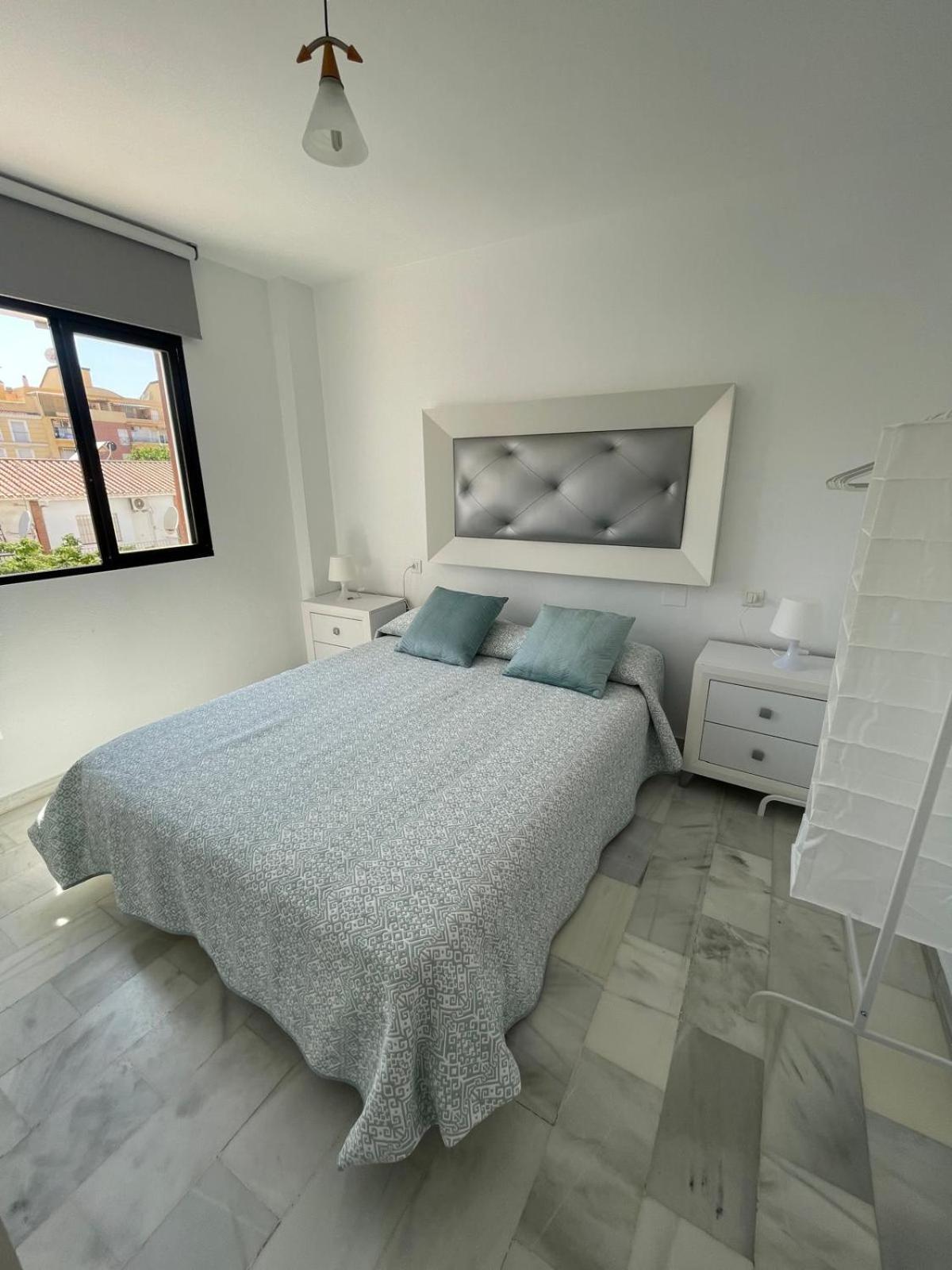 Apartamento Jardines Del Rocio Torre Del Mar Esterno foto